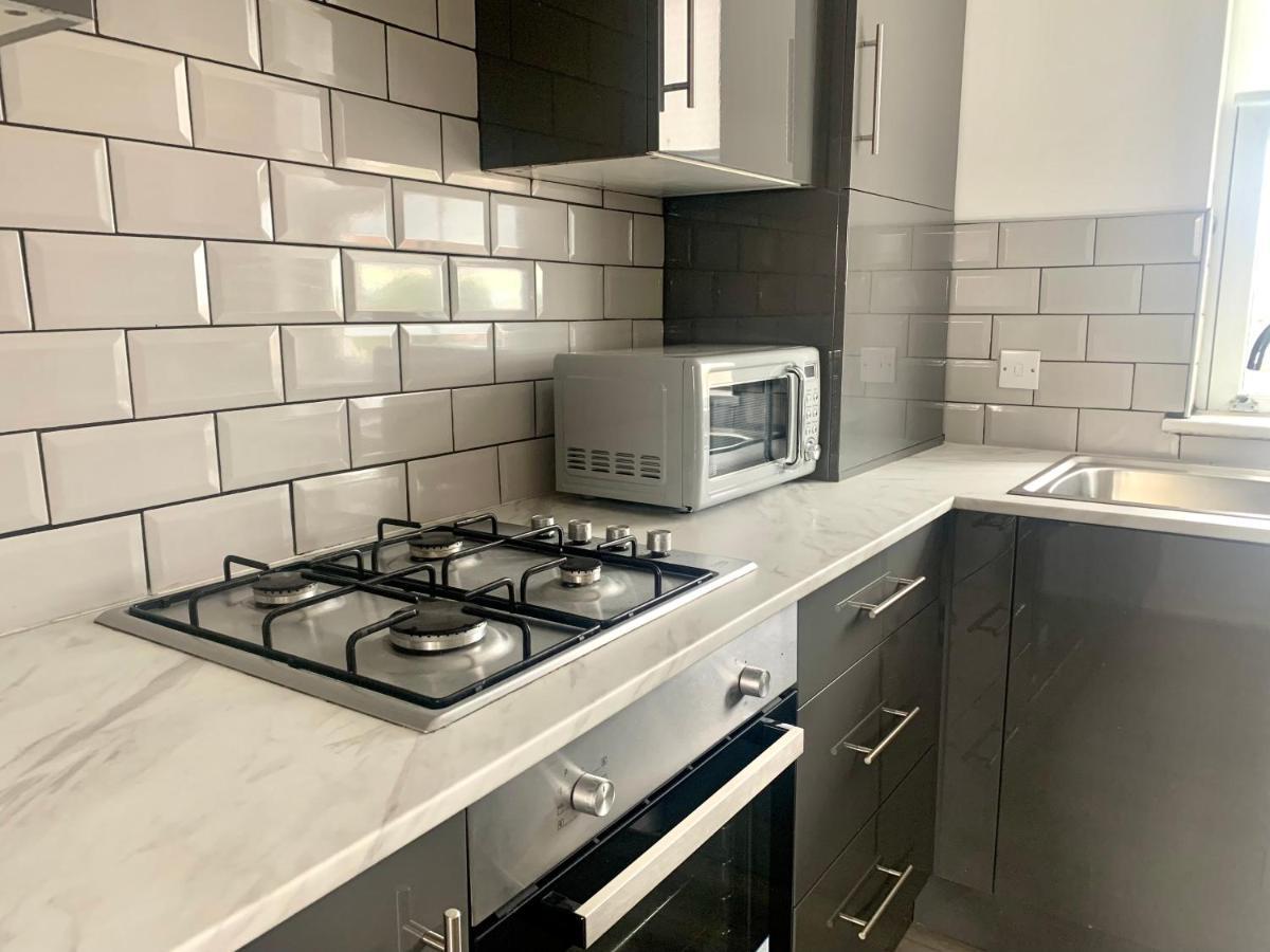 Lovely Stylish Apartment Near Penny Lane! Free Parking Ливърпул Екстериор снимка