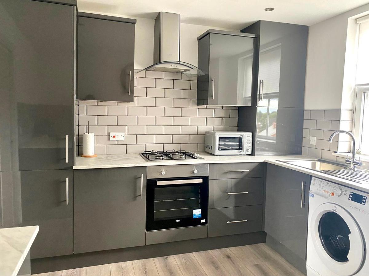 Lovely Stylish Apartment Near Penny Lane! Free Parking Ливърпул Екстериор снимка