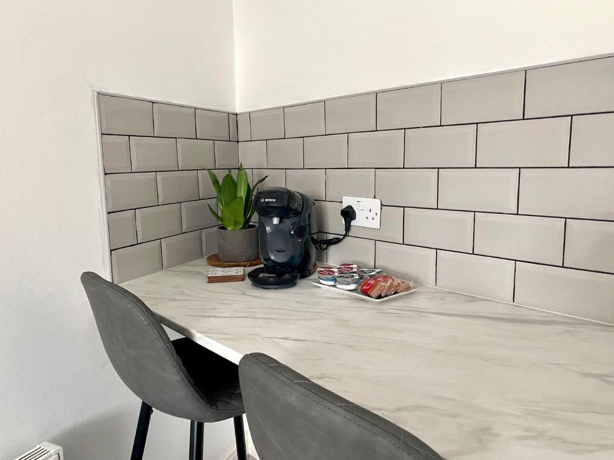 Lovely Stylish Apartment Near Penny Lane! Free Parking Ливърпул Екстериор снимка