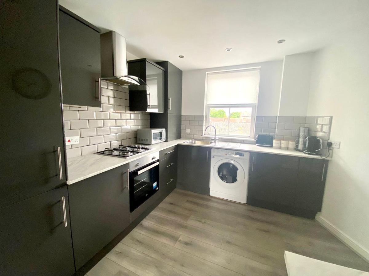 Lovely Stylish Apartment Near Penny Lane! Free Parking Ливърпул Екстериор снимка